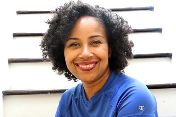 Dr. Dvora Nelson smiling headshot.